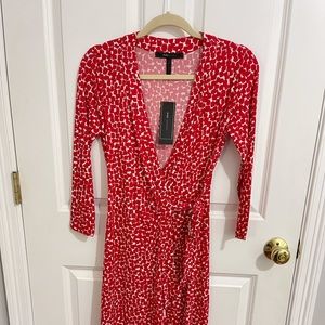 New BCBG XS wrap red printed dress